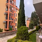 Sea Breeze Ap58 Апартаменты *